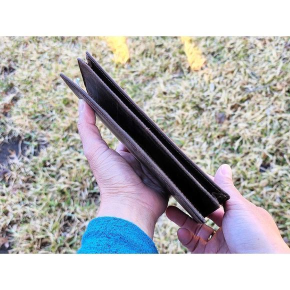 Genuine Leather Wallet with Window ID, Rustic Brown, Woman Full-Length Wallet - Picture 4 of 5